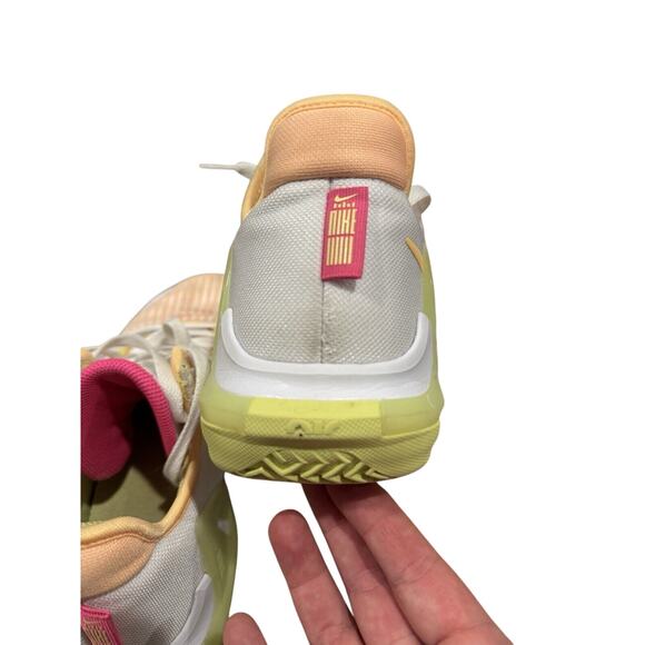 Nike LeBron Witness VI 'Melon Tint' White Lemon Twist CZ4052-101 Men Size 8.5 - Picture 4 of 11